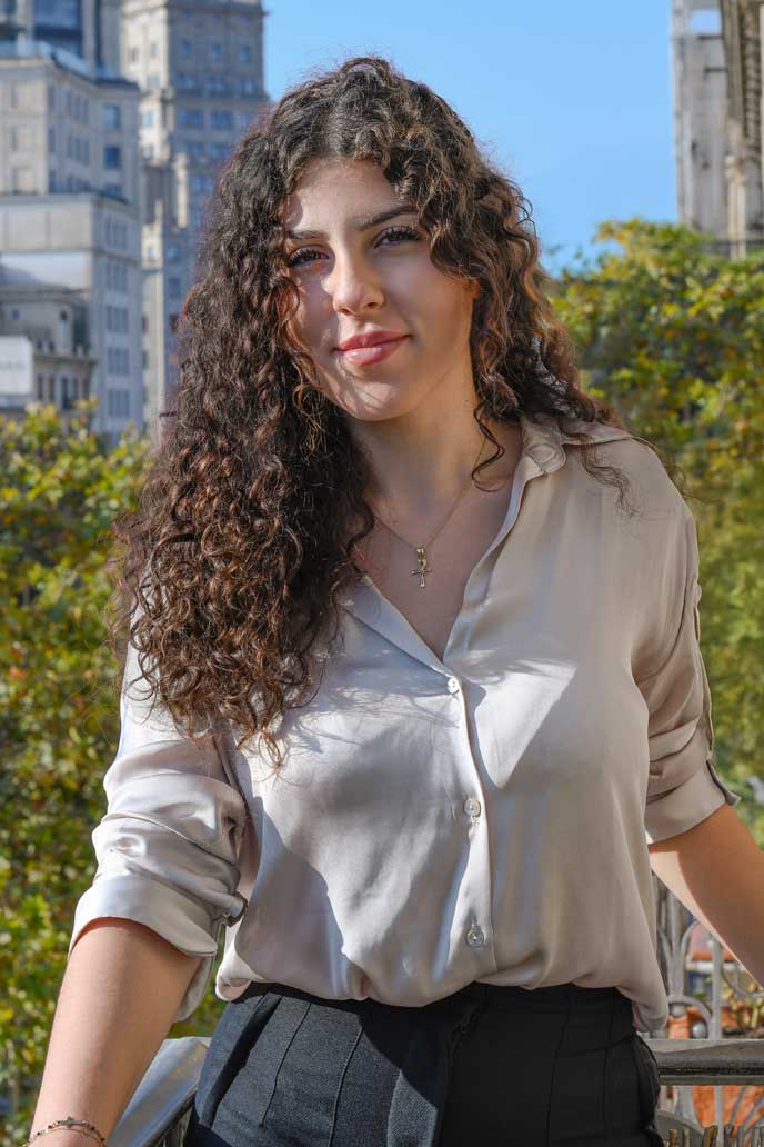 Adina Enache agente inmobiliario